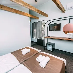 Atoneli Guest house